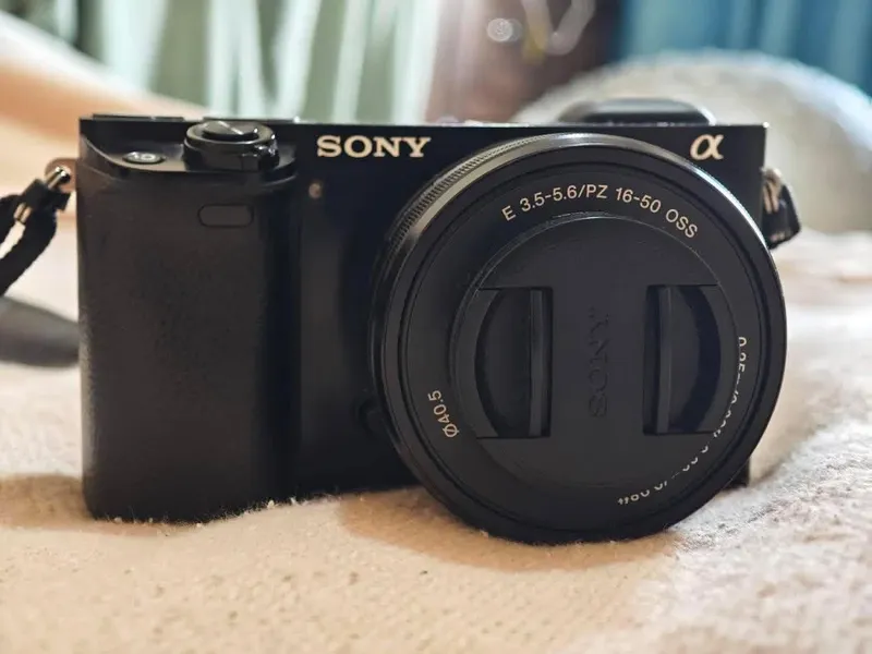 СРОЧНО Sony a6000 продается