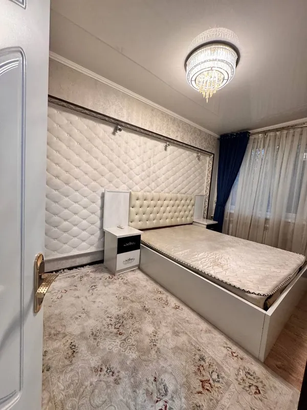СВОЯ! ПРОДАЕТСЯ КВАРТИРА Кирпичном доме 2/3/4 Юнусабадский район Адр — фото 3