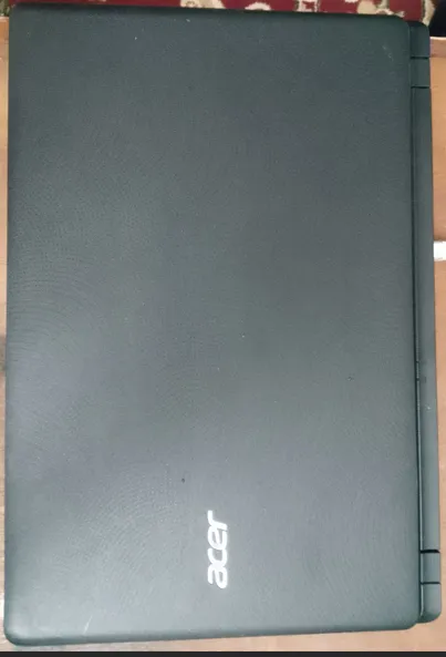 SOTILADI – Acer Aspire ES1-572 noutbuk