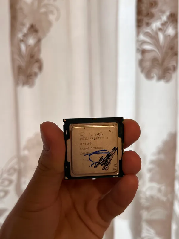 Intel core i3 6100 ddr4 ideal