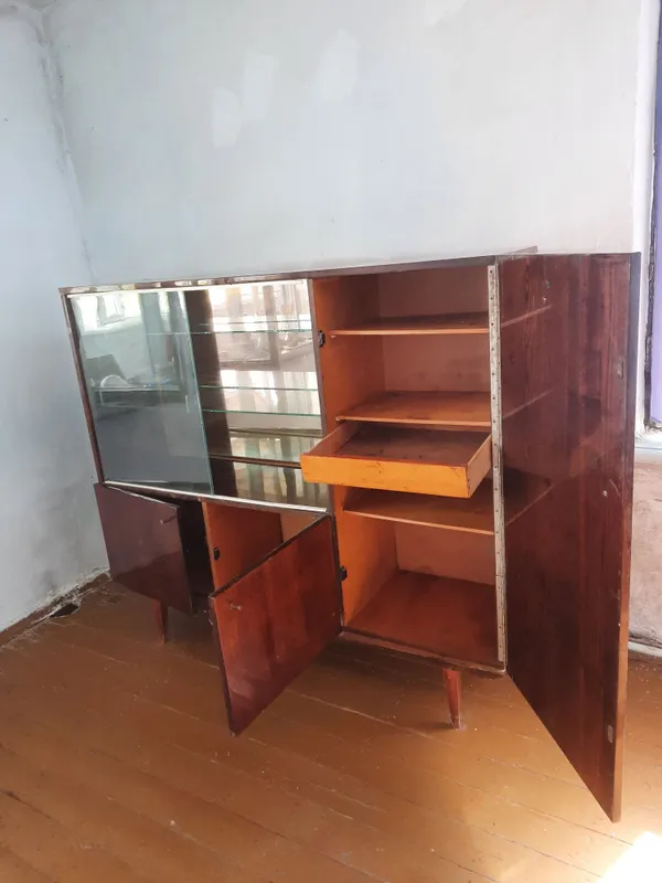 Продается сервант — фото 1
