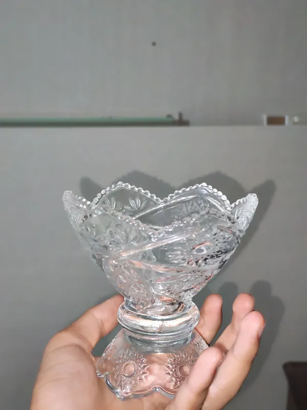 xrustallar sotiladi srochna arzon narxlarda 2