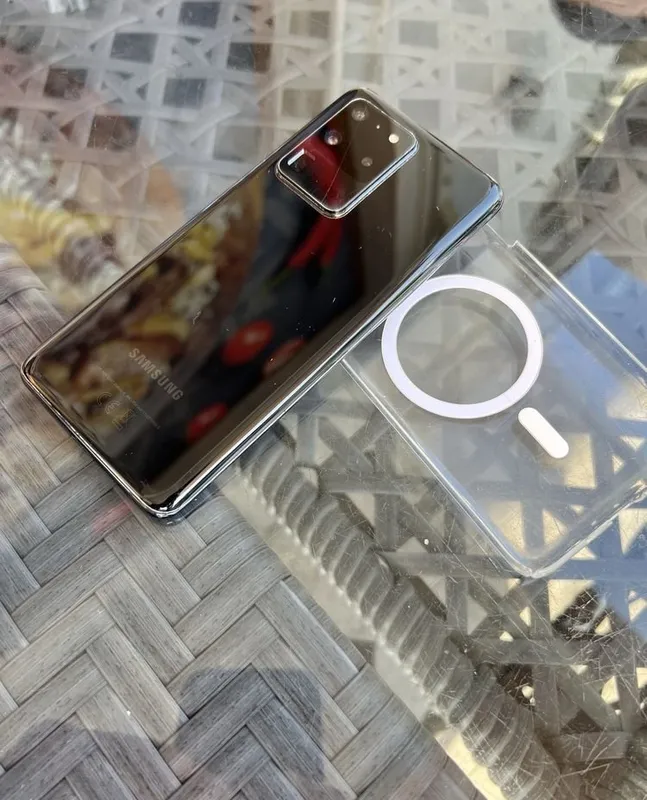 Телефон Samsung S20 Ultra 5G 1 Телефон Samsung S20 Ultra 5G 1