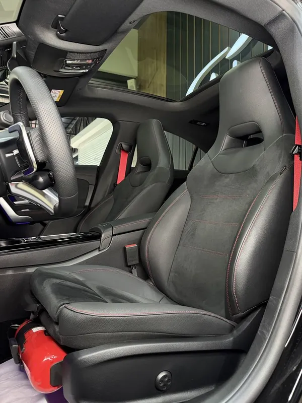 Mercedes-Benz CLA45S amg 6 Mercedes-Benz CLA45S amg 6