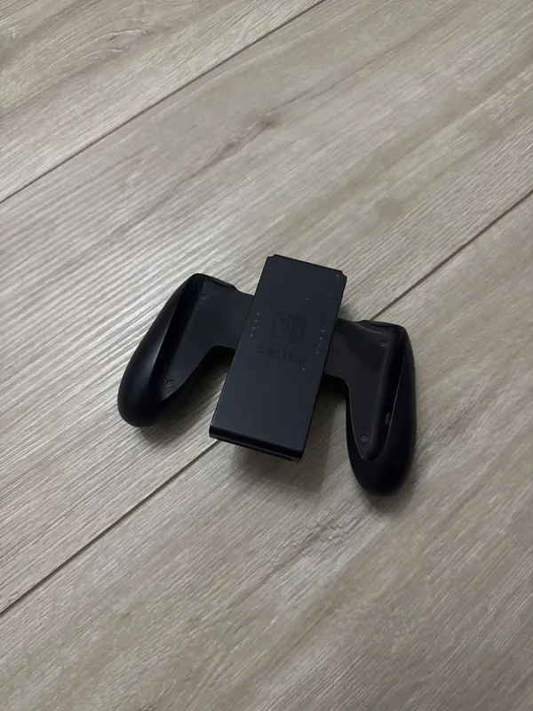 Продаю Nintendo Switch — Мега-комплект (много игр + аксессуары) 8