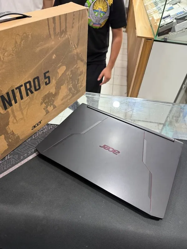 Acer Nitro 5 Gameng AN515