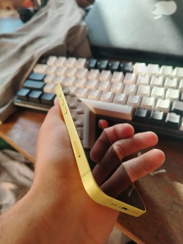 iPhone 14 2 iPhone 14 2