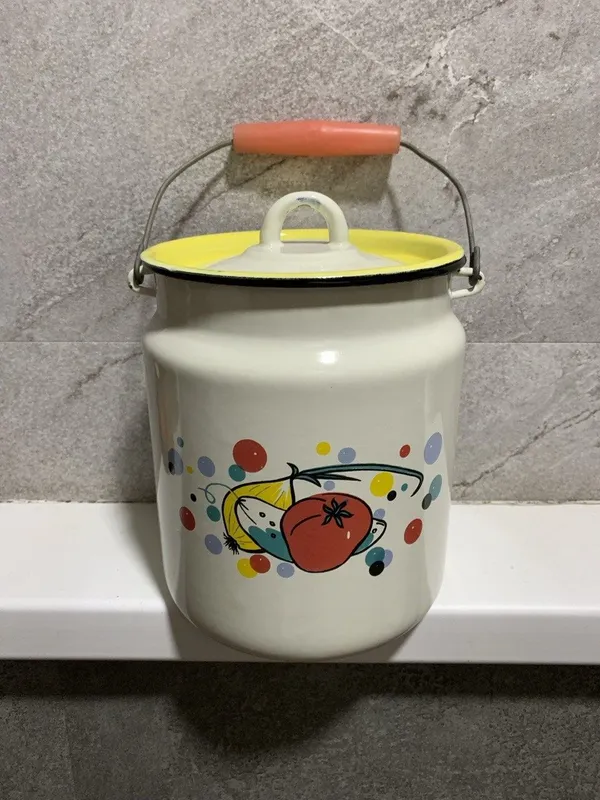 Продам бидон эмалированный СССР 3 литра 1 Продам бидон эмалированный СССР 3 литра 1