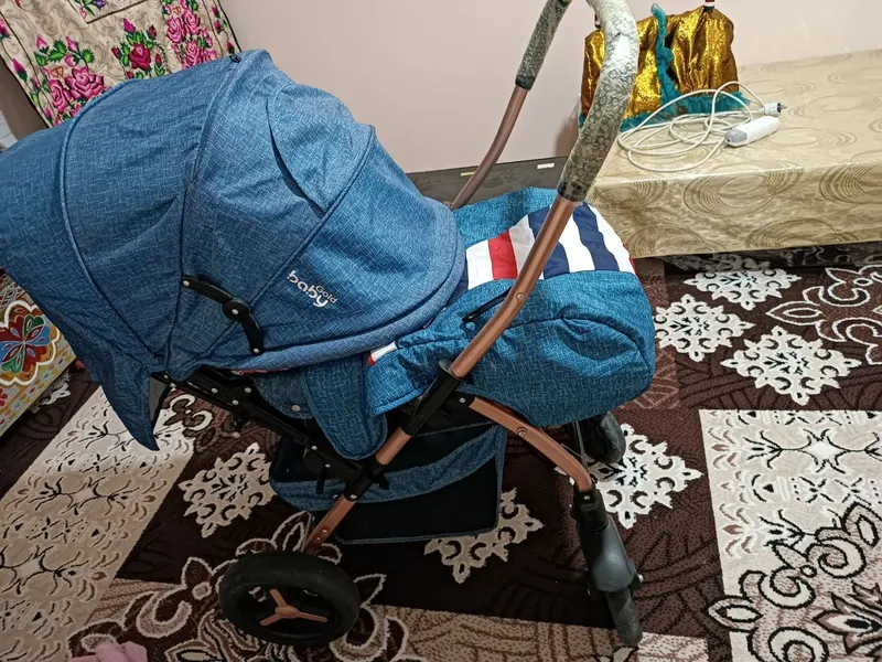 KOLYASKA SOTILADI kam ishlatilgan yangiday turibdi — фото 2