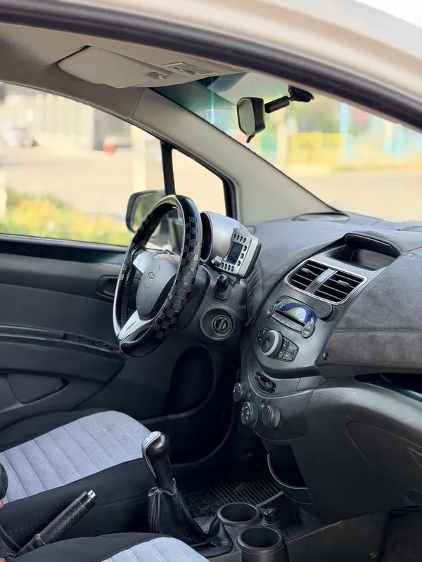 spark sotiladi 2010 yil tozza 219000 km Gaz 4 yevro 5 spark sotiladi 2010 yil tozza 219000 km Gaz 4 yevro 5
