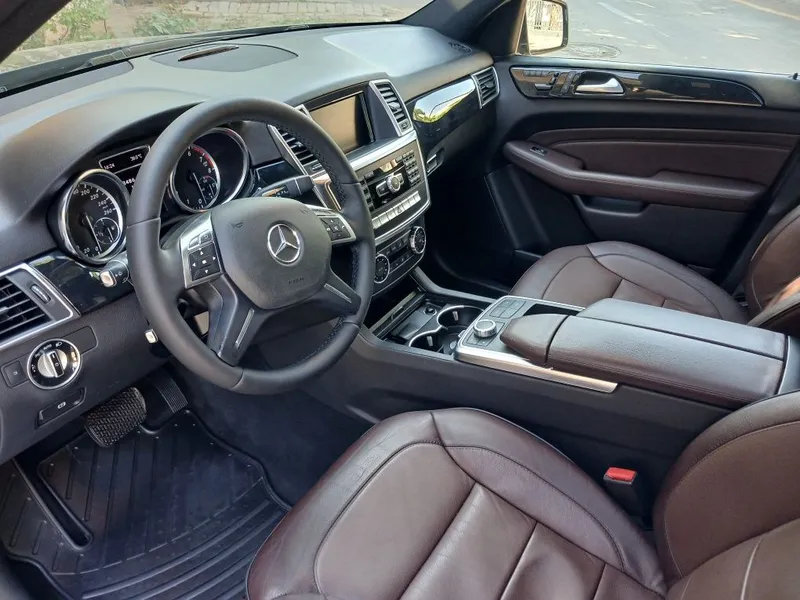 Mercedes ML 350 4 Matic 2012 BlUEEFFICIENCY 8 Mercedes ML 350 4 Matic 2012 BlUEEFFICIENCY 8