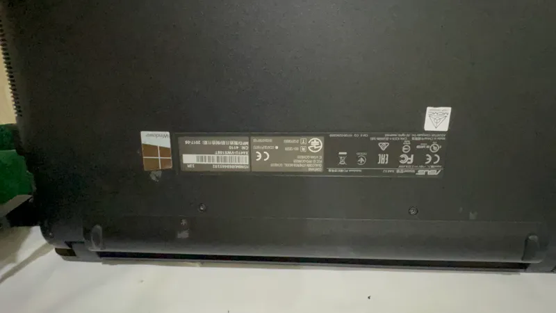 Asus x441u noutbuk 1 Asus x441u noutbuk 1