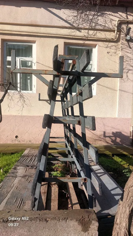 Oyna tashish uchun piramida