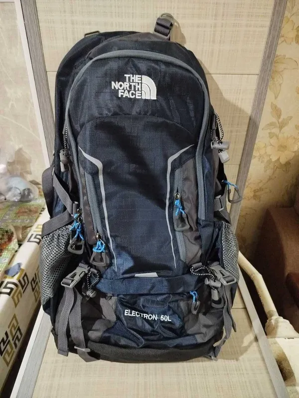 Продаю новый рюкзак THE NORTH FACE 50 L звоните смело 1