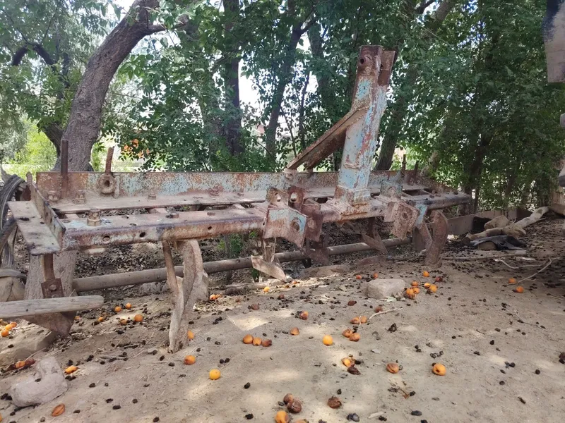T28 traktor sotiladi Yangariq tumani 5