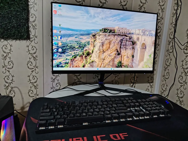 Игровой компьютер Uyin Kompyuter