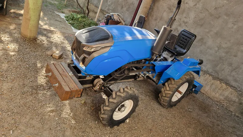 Mini tractor zubr 1105 25 л/с 1