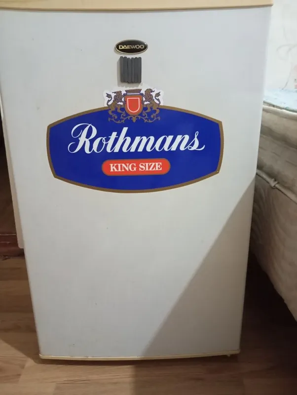 Продаётся холодильник маленький