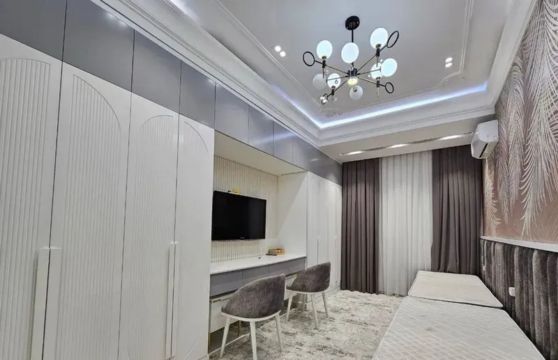 C-7 • 3 xona • 95 m² • 5/7-qavat 8 C-7 • 3 xona • 95 m² • 5/7-qavat 8