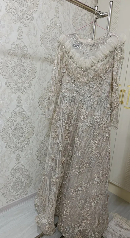 Oqshom libosi