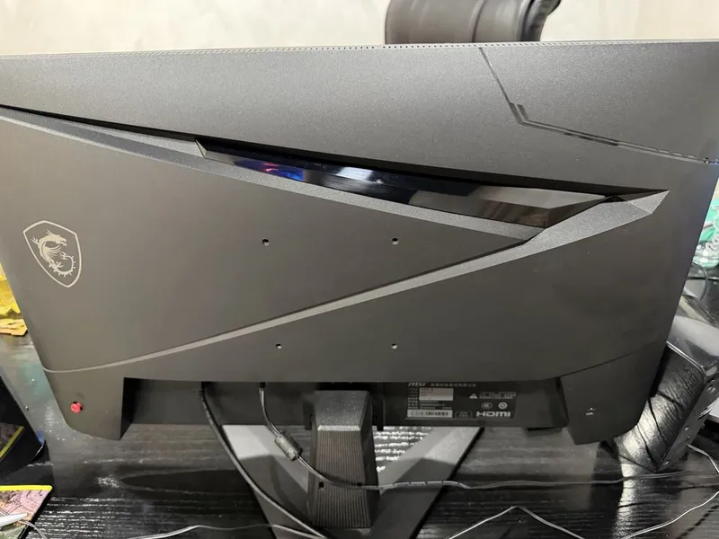 Manitor MSI va Proektor BENQ ikkalasi sotiladi — фото 1