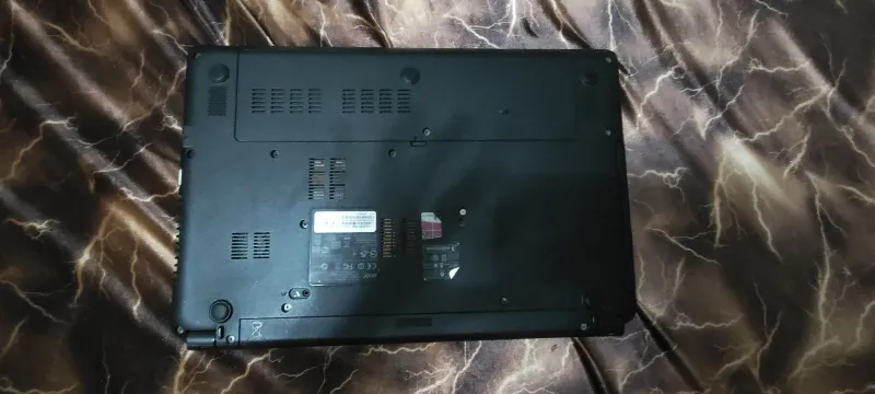 Acer aspire E1 series 2