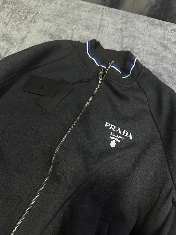 Prada ikki qismli to‘plam Arctic Blue, L, XL o‘lcham 3 Prada ikki qismli to‘plam Arctic Blue, L, XL o‘lcham 3