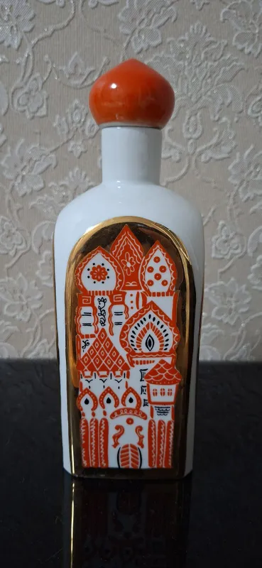 Продам штоф и статуэтку