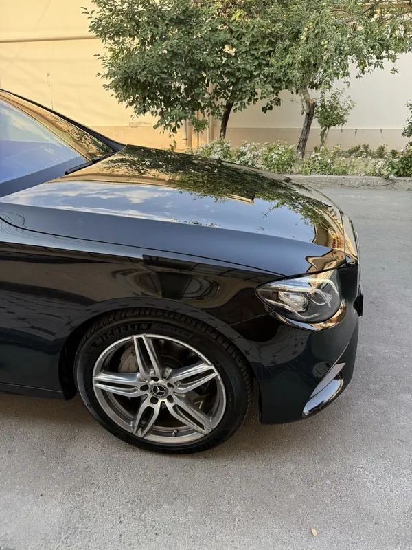 Mercedes-Benz W213 E200 4-Matic 3 Mercedes-Benz W213 E200 4-Matic 3