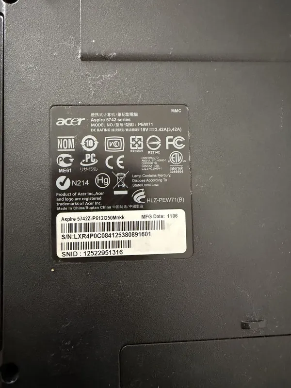 Kompyuter Noutbuk Acer kottasi 5 Kompyuter Noutbuk Acer kottasi 5
