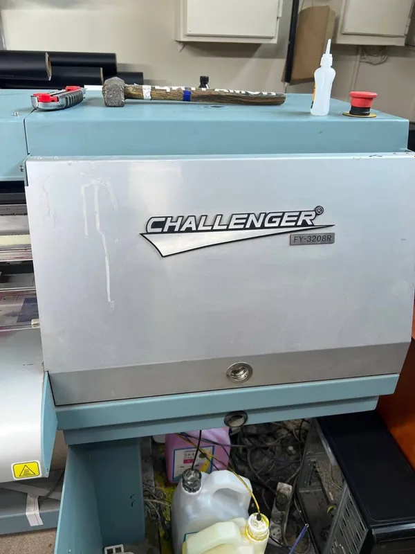 Широкоформатный сольвентный принтер Challenger FY-3208R 2