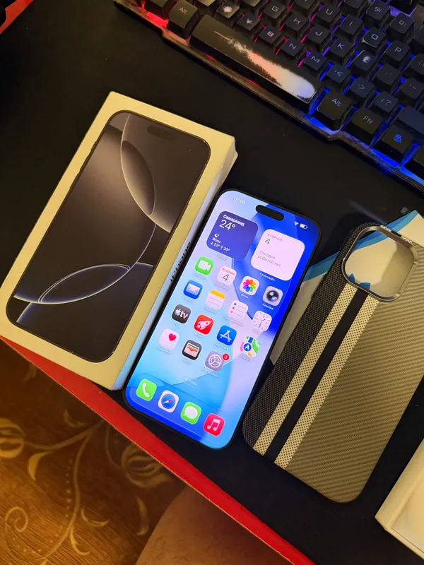 Ipone 16 pro max 256 3