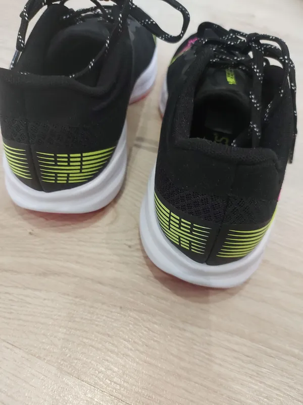 Puma ayollar krossovkalari 38-o‘lcham 5 Puma ayollar krossovkalari 38-o‘lcham 5