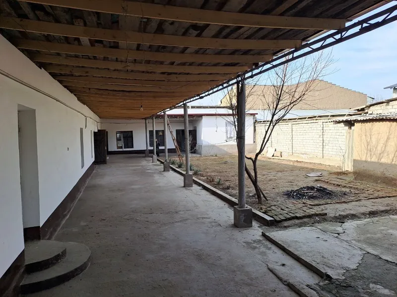 Победада 3 сотих уй сотилад 43000 уе уйлари эскии 1