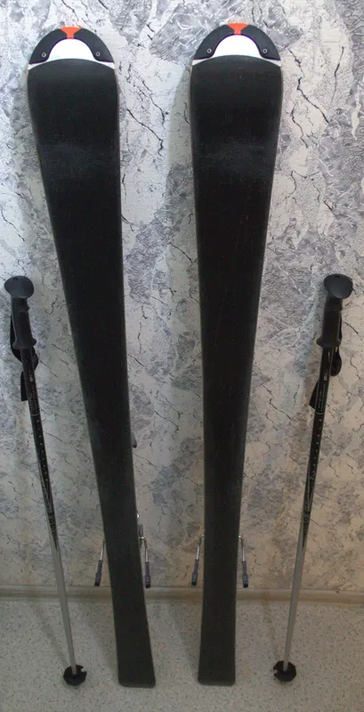 Горные лыжи Rossignol 162 см + крепления + палки 3 Горные лыжи Rossignol 162 см + крепления + палки 3