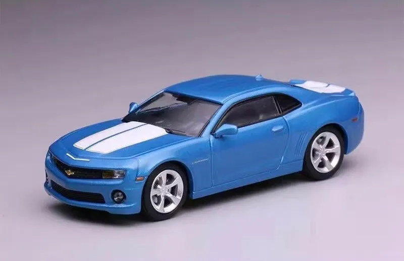 Chevrolet Camaro / Машинка 1:64 / Бамблби — фото 2