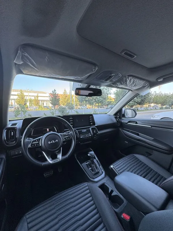 Kia sonet yili 2025 kraska tozzza 43.000km yurgan 4