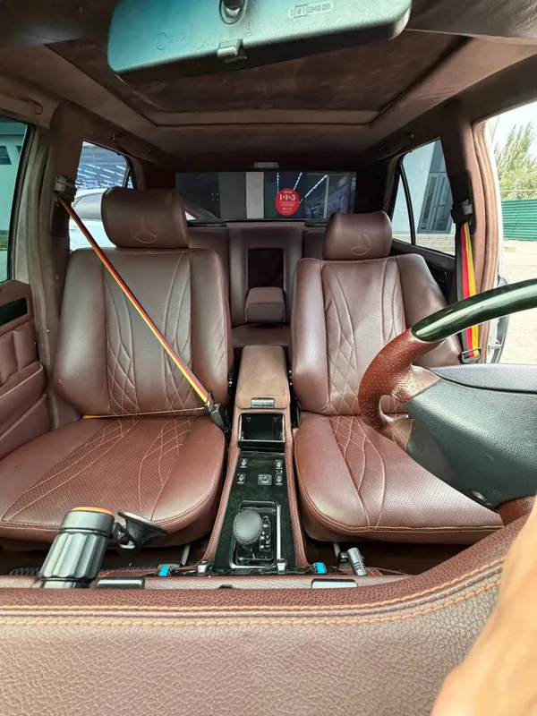 Mercedes Benz W124 8 Mercedes Benz W124 8