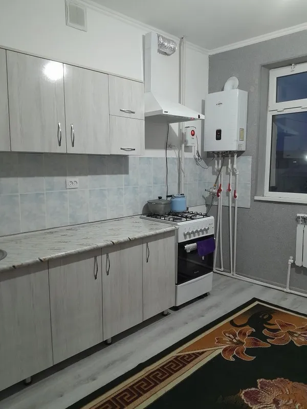 2 etajdan 3 xonalik ktartira sotiladi. 4 2 etajdan 3 xonalik ktartira sotiladi. 4