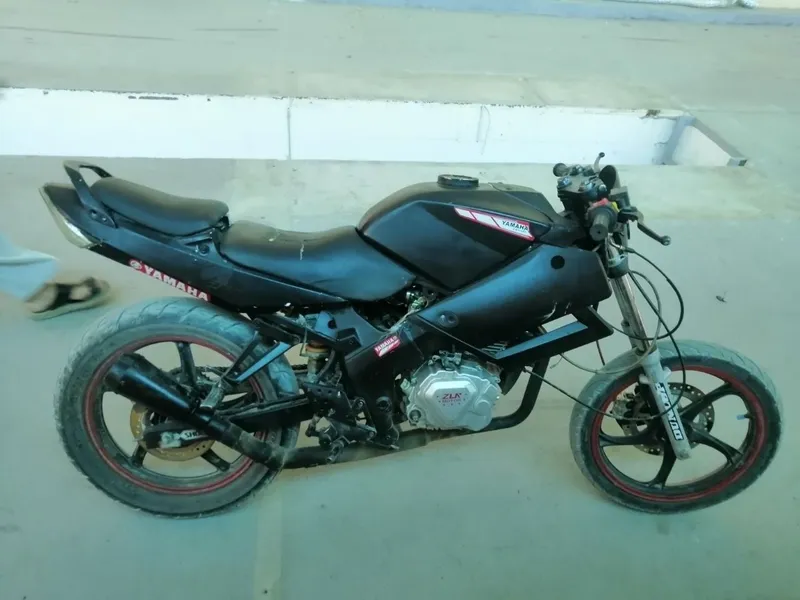Mototsikl sotiladi 4