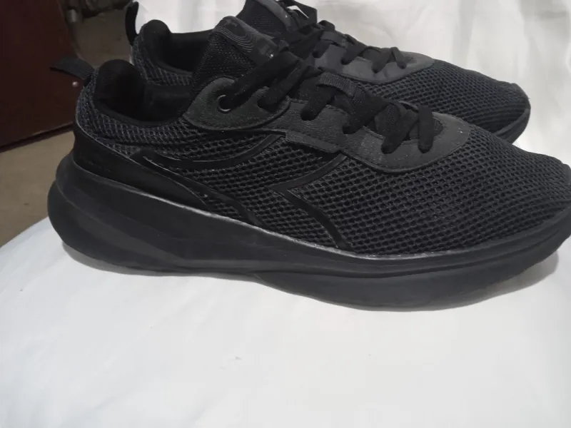 Орегинал .Diadora Leggero Красофка 2
