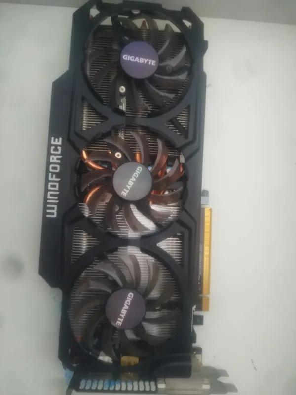 GigaByte GeForce GTX 770 1 GigaByte GeForce GTX 770 1