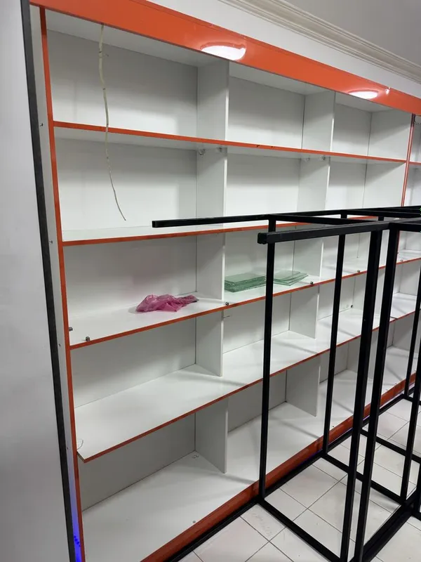 Tayyor mebel sotiladi xolati ideal xaladelniki ham bor matori yo