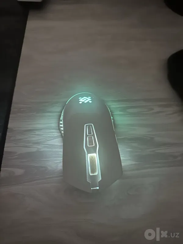 RGB yoritgichli simsiz o‘yin sichqonchasini sotaman 1 RGB yoritgichli simsiz o‘yin sichqonchasini sotaman 1