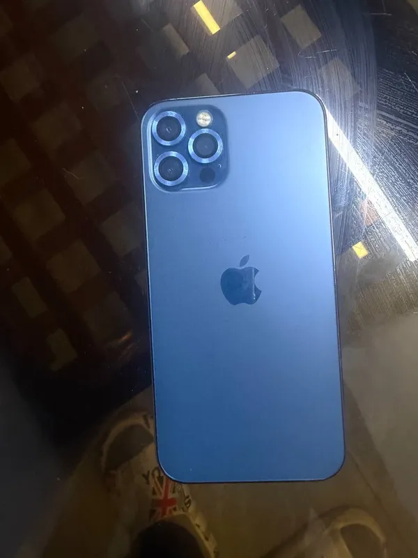 iPhone 12 Pro — фото 1