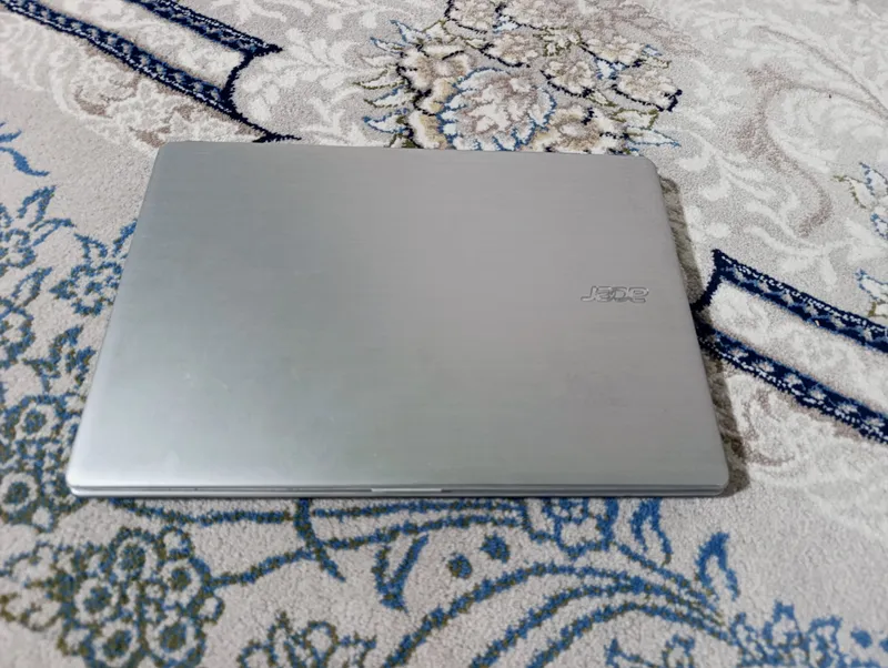 Acer aspireV5 sotiladi  sinmagan