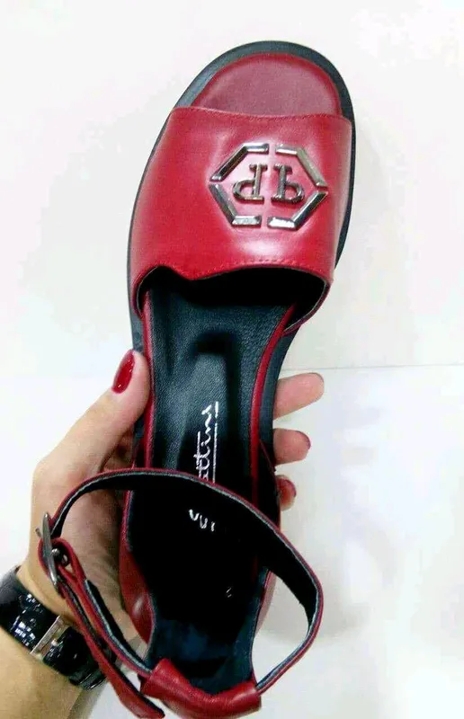 Эксклюзивные кожаные босоножки Philipp Plein Italy 5