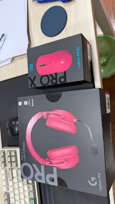 Logitech Naushnik bilan Mishka Yengi 1 dona qoldi srochni pul kere