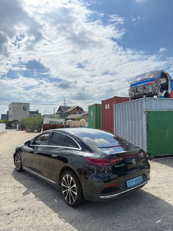 Mercedes Benz EQE 350+ Electric 3