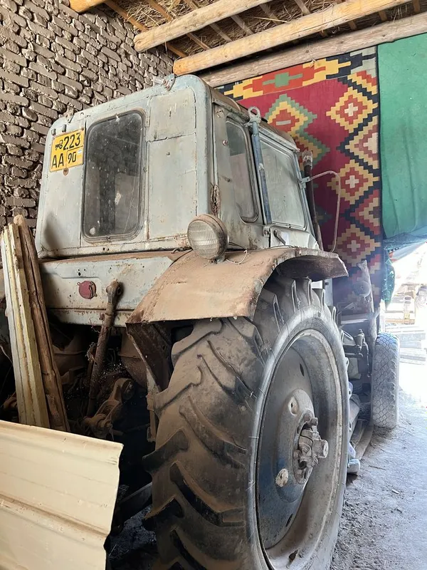 Shoshiling !!! Traktor MTZ-80 SOTILADI!!! Narxi kelishiladi — фото 2